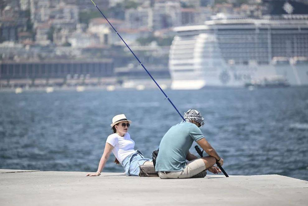 İstanbul'da nefes almak mümkün değil! Nem oranı rekor üstüne rekor kırdı 16